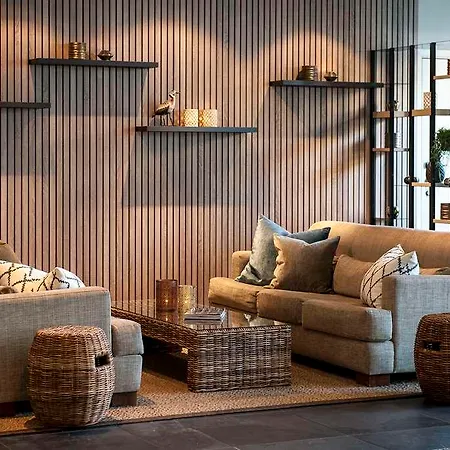 Spa, Ascend Collection * Son